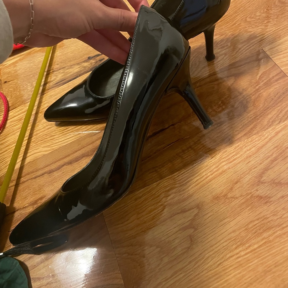 Stuart Weitzman Black Pumps Pointed Toe Size 7.5